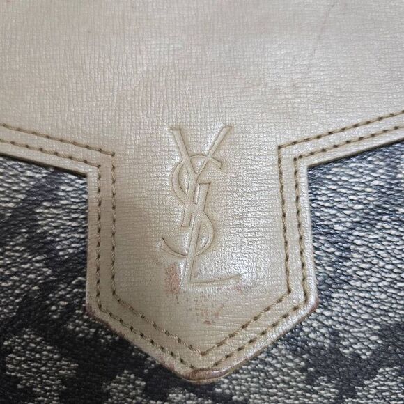 Yves Saint Laurent pouch - Picture 2 of 12